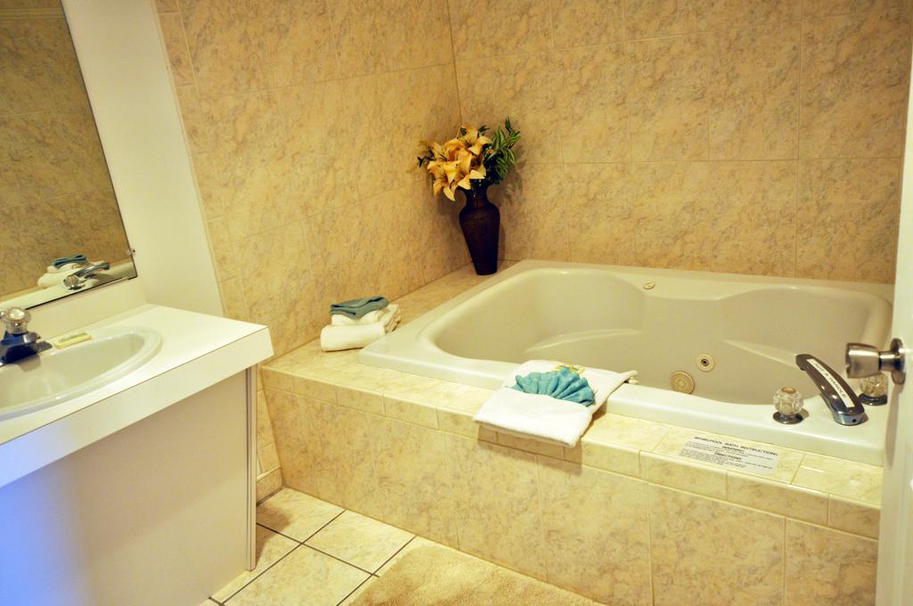 Riviera Resort & Suites Wildwood Chambre photo