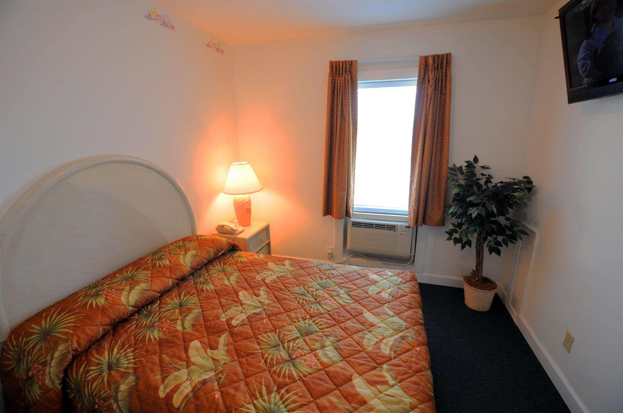 Riviera Resort & Suites Wildwood Extérieur photo