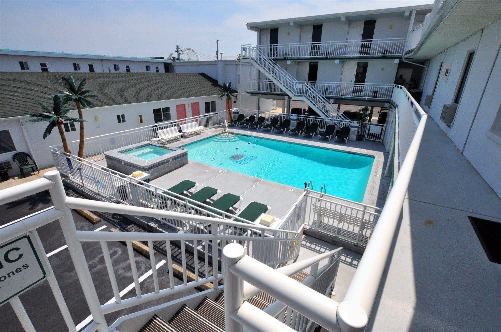 Riviera Resort & Suites Wildwood Extérieur photo