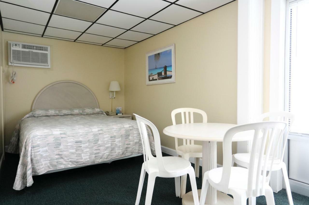 Riviera Resort & Suites Wildwood Extérieur photo