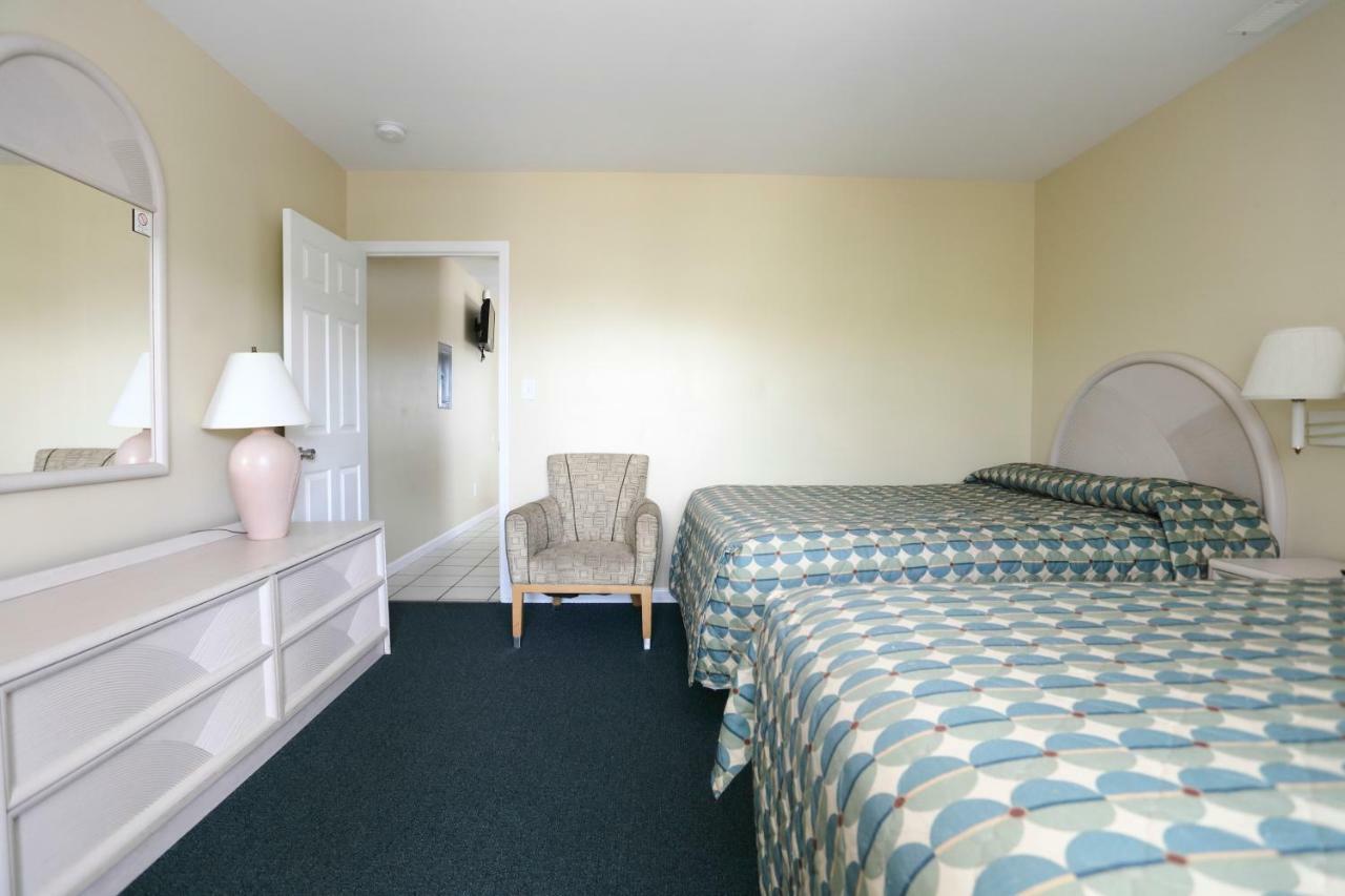 Riviera Resort & Suites Wildwood Extérieur photo