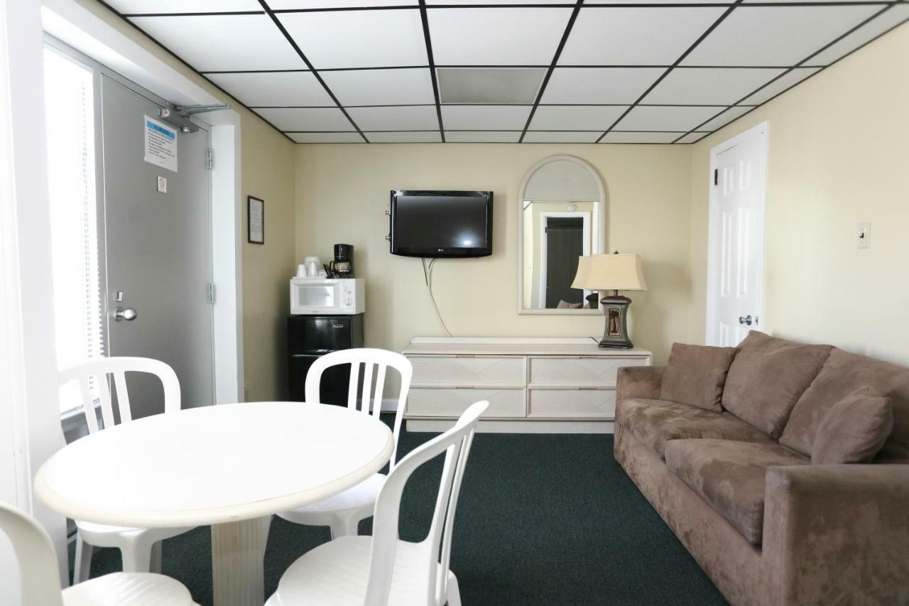 Riviera Resort & Suites Wildwood Extérieur photo