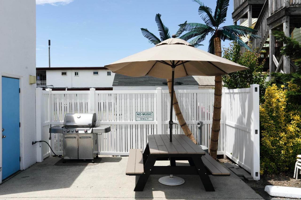 Riviera Resort & Suites Wildwood Extérieur photo